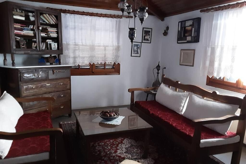 John Actors Home Kavala Bagian luar foto